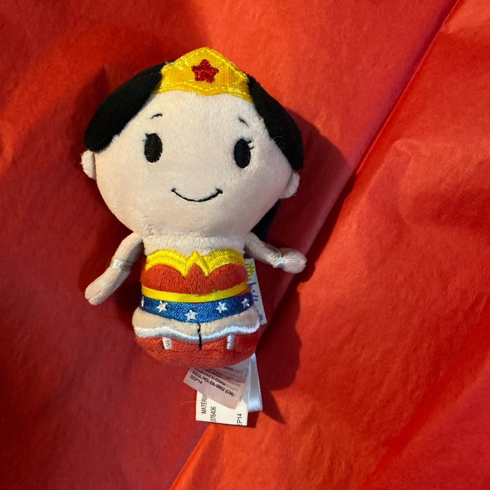 Hallmark Wonder Woman Itty Bittys Tiny Plush